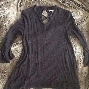 Absolutely famous Ribbed black top